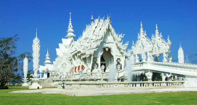 Wat Rong Khun, lepiej znana jako Biała Świątynia