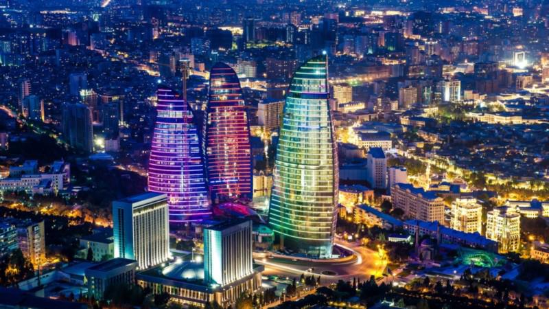 Nad stolicą Azerbejdżanu królują „Płonące Wieże.